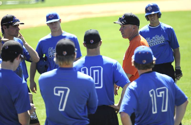 CHATTANOOGA'S GREG DENNIS REACHES 1,000 CAREER WINS