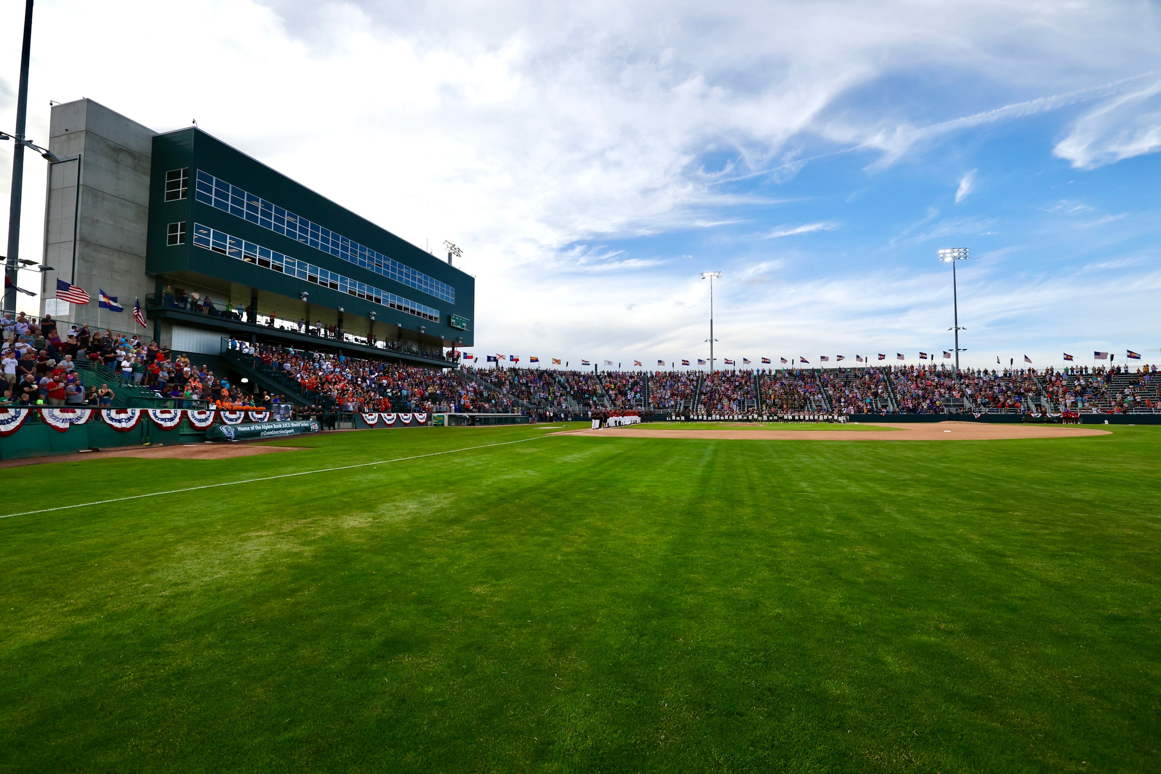 MCNEELY, GENT, AND BLOCK NAMED TO WORLD SERIES ALL TOURNAMENT TEAM