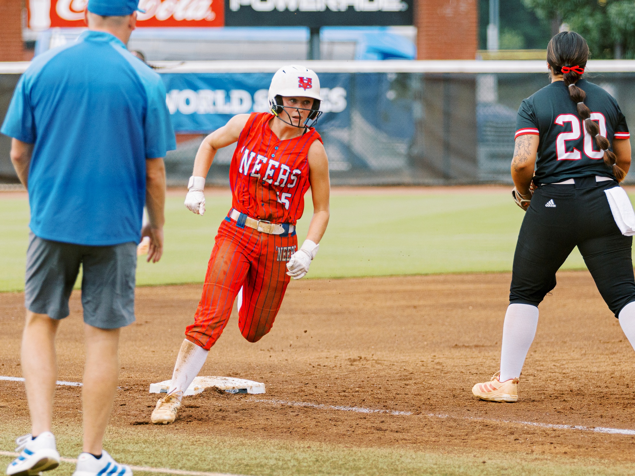 ARIZONA WESTERN ENDS VOL STATE'S SEASON 4-2