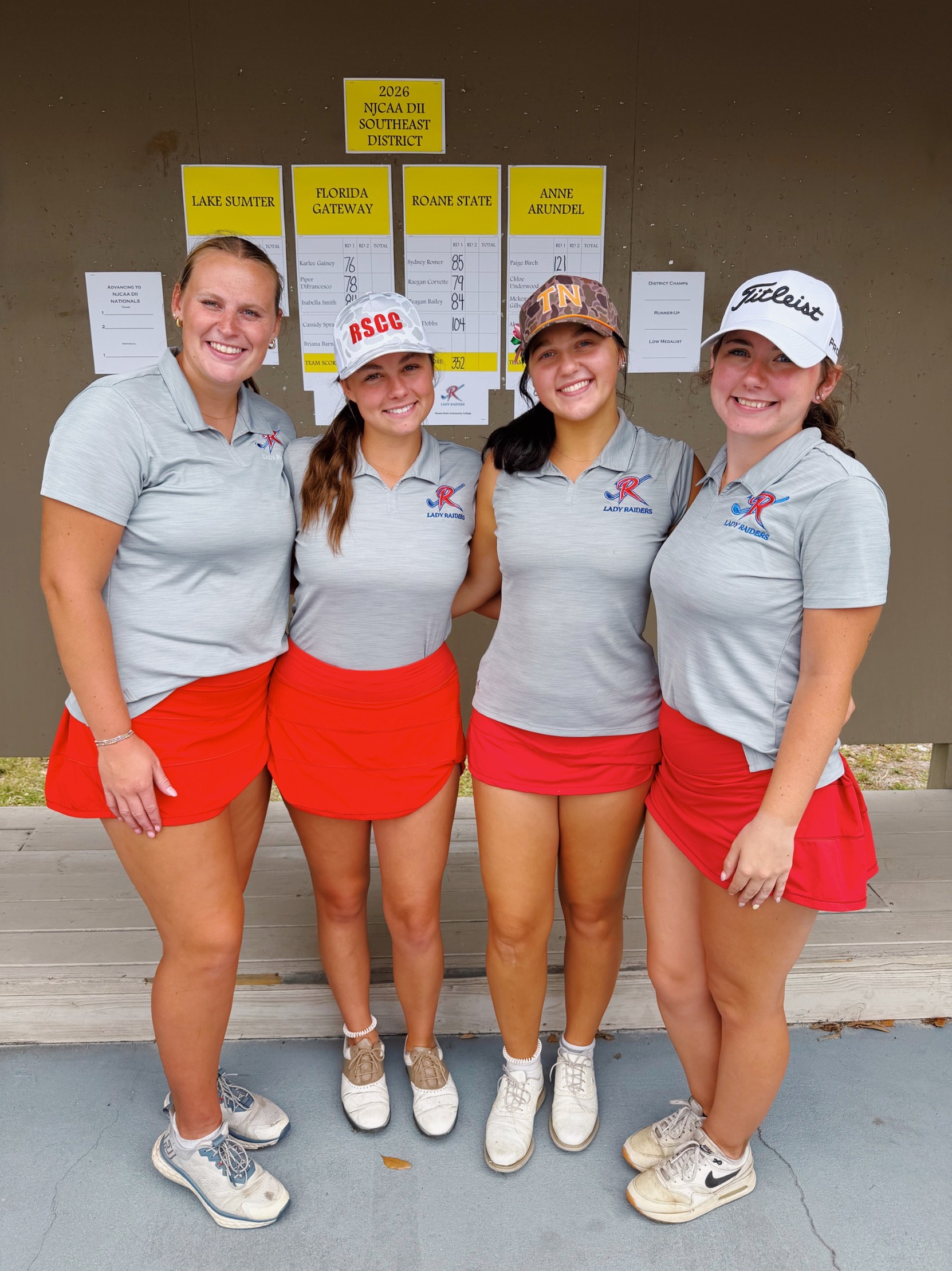 ROANE WOMEN'S GOLF QUALIFIES FOR NATIONALS